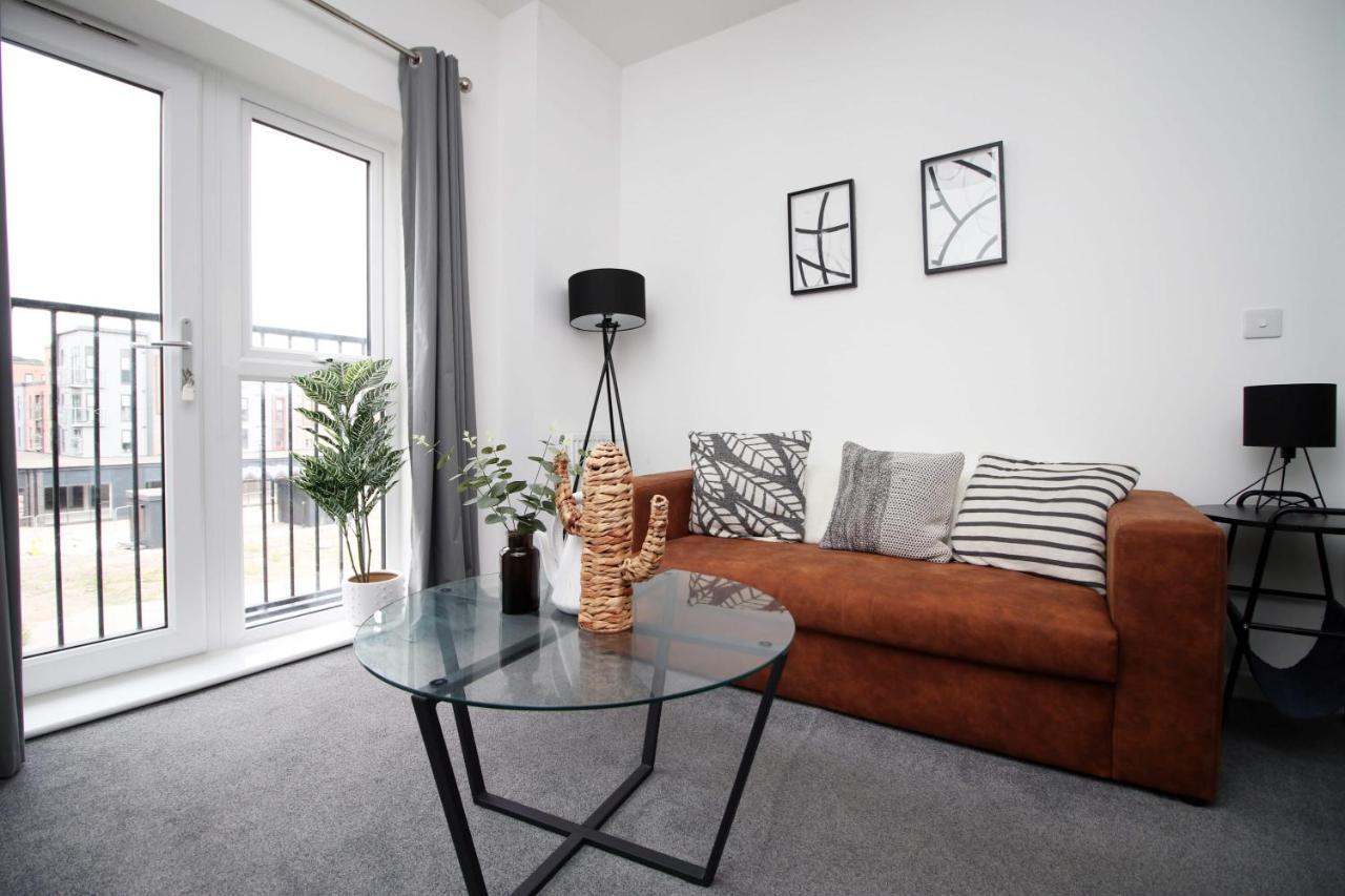 Beachview By Mia Living Close To Beach, Free Parking, Modern 2 Bedroom Apartment Бари Екстериор снимка