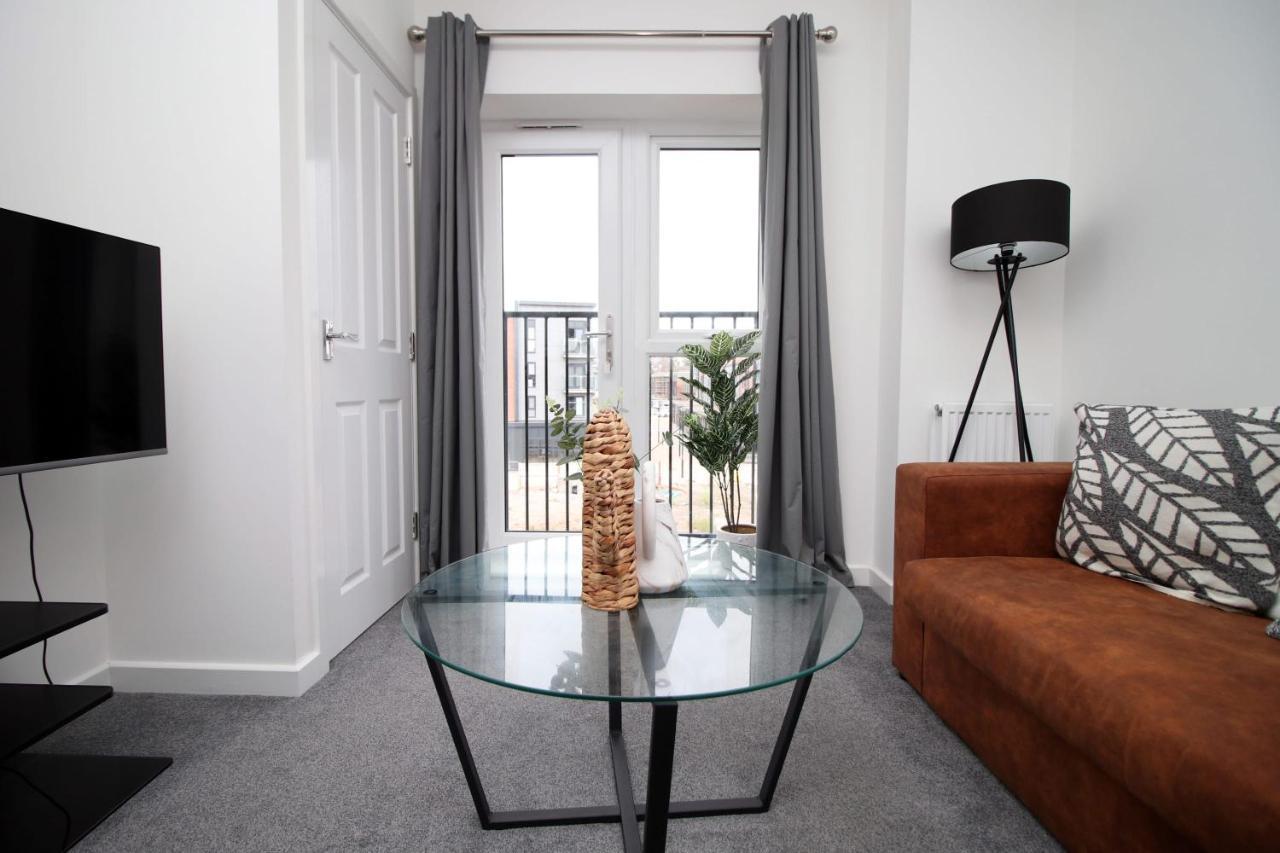 Beachview By Mia Living Close To Beach, Free Parking, Modern 2 Bedroom Apartment Бари Екстериор снимка